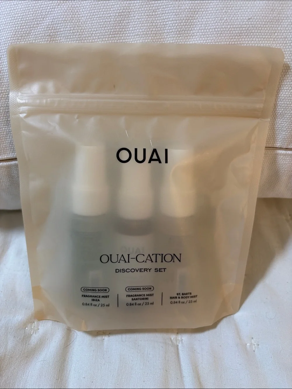 OUAI Frosted Cream Discovery Pouch with Mini Fragrance Sprays